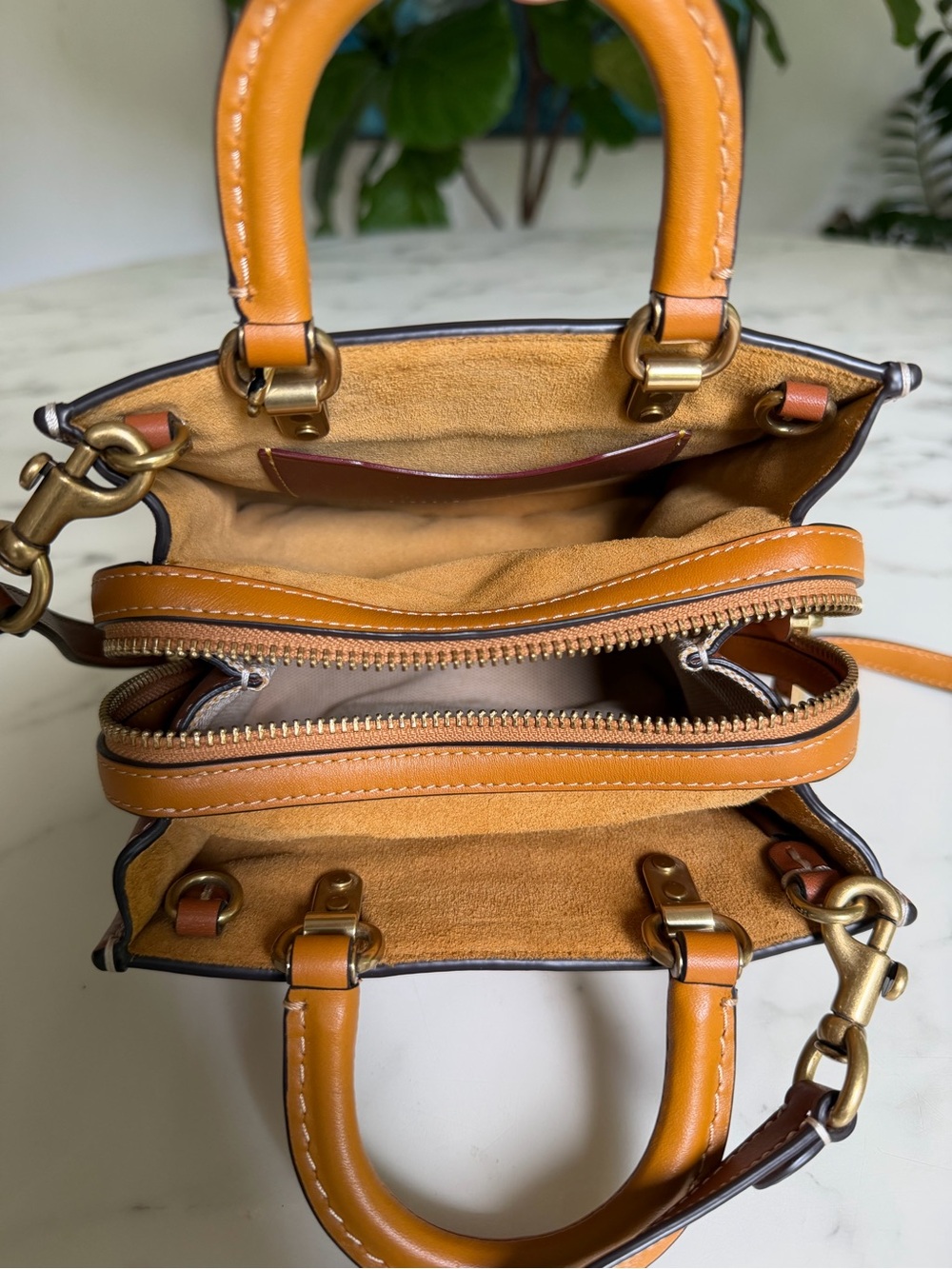 Coach Rogue 17 In Signature Textile Jacquard With Duck Motif C6164 Crossbody Bag - Picture 12 of 15